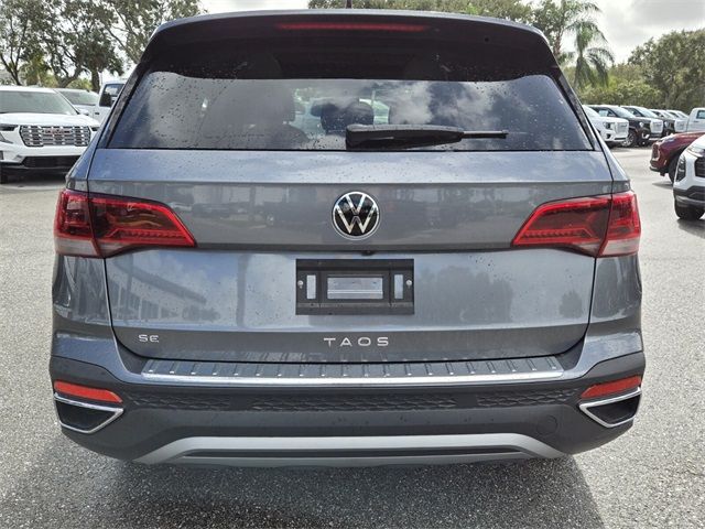 2024 Volkswagen Taos SE