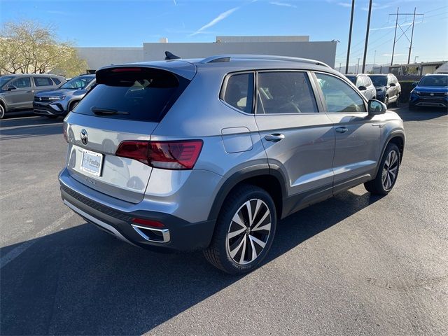 2024 Volkswagen Taos SE