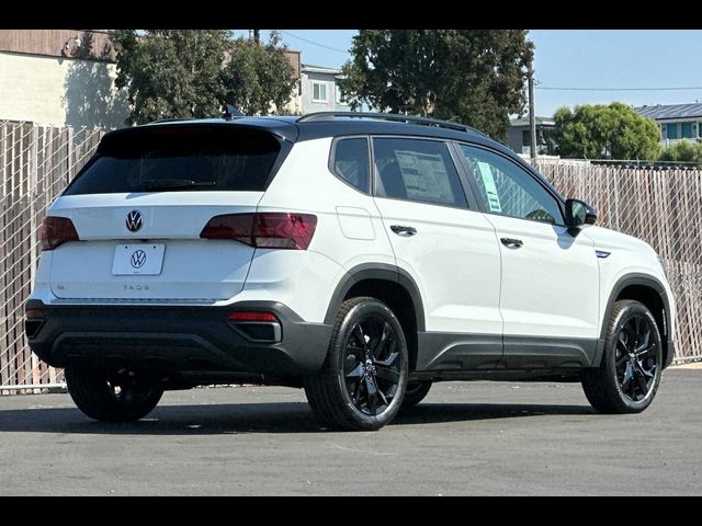 2024 Volkswagen Taos SE