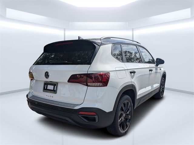 2024 Volkswagen Taos SE