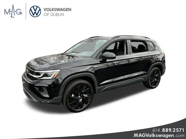 2024 Volkswagen Taos SE Black