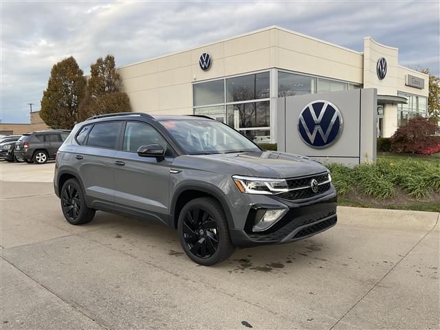 2024 Volkswagen Taos SE