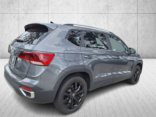 2024 Volkswagen Taos SE
