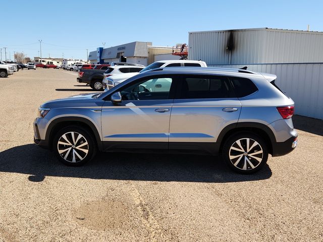 2024 Volkswagen Taos SE