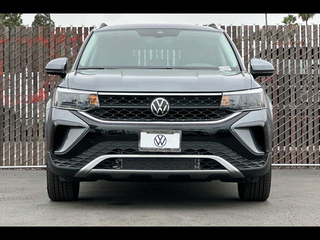 2024 Volkswagen Taos SE