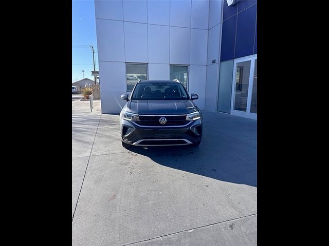 2024 Volkswagen Taos SE