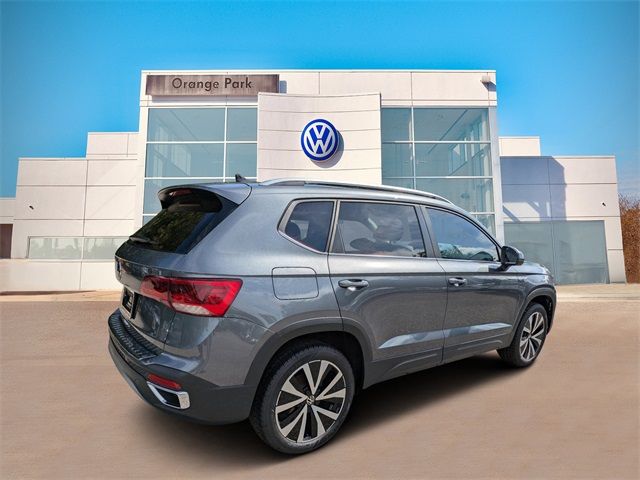 2024 Volkswagen Taos SE