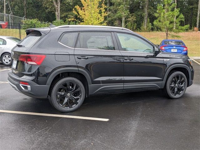 2024 Volkswagen Taos SE