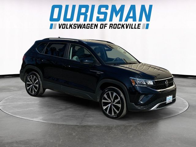 2024 Volkswagen Taos SE