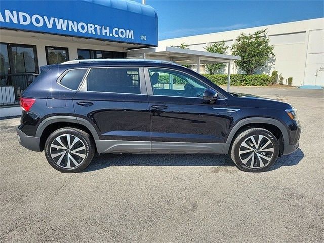 2024 Volkswagen Taos SE