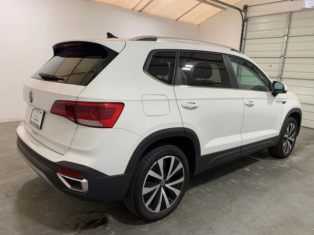 2024 Volkswagen Taos SE