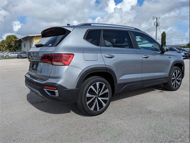 2024 Volkswagen Taos SE