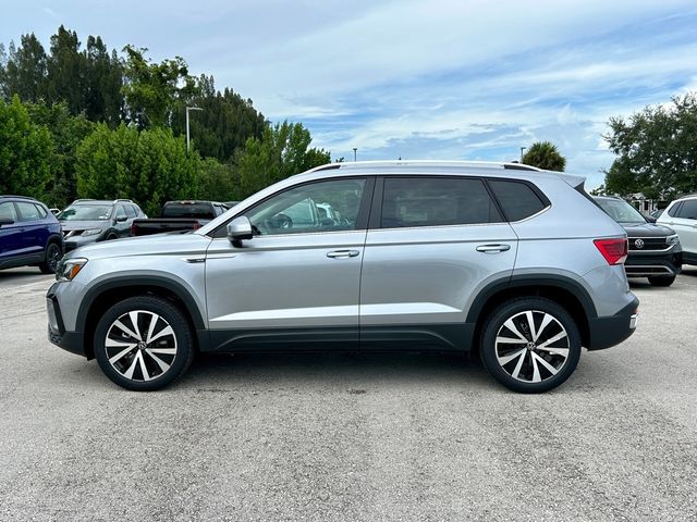 2024 Volkswagen Taos SE