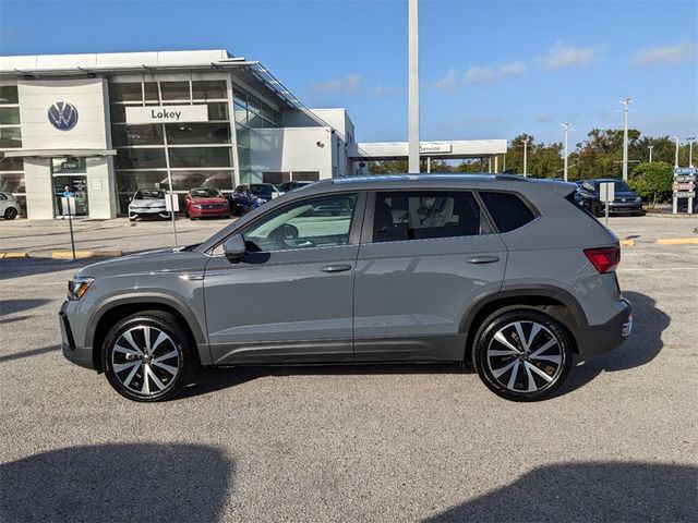 2024 Volkswagen Taos SE