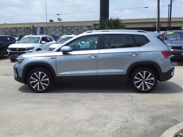 2024 Volkswagen Taos SE