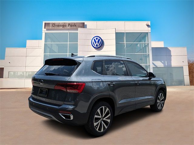 2024 Volkswagen Taos SE