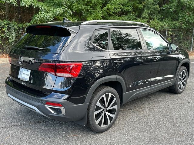 2024 Volkswagen Taos SE