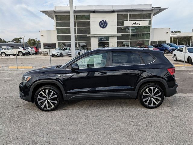 2024 Volkswagen Taos SE