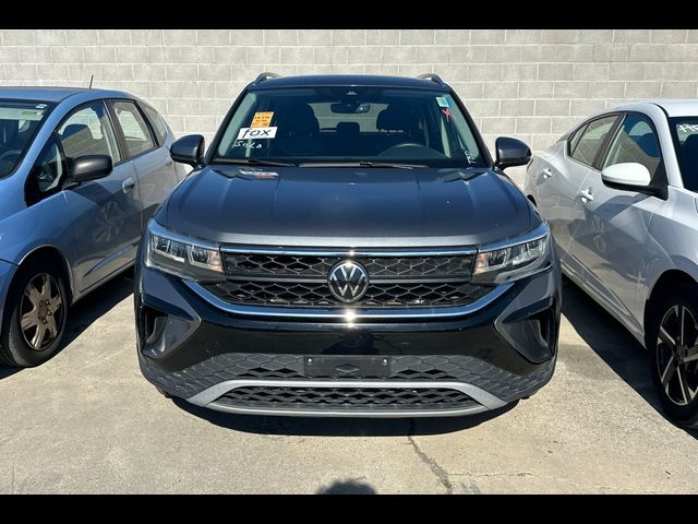 2024 Volkswagen Taos SE