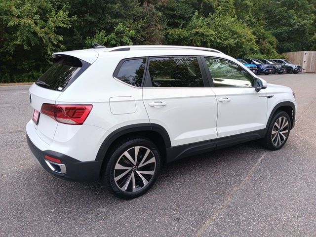 2024 Volkswagen Taos SE