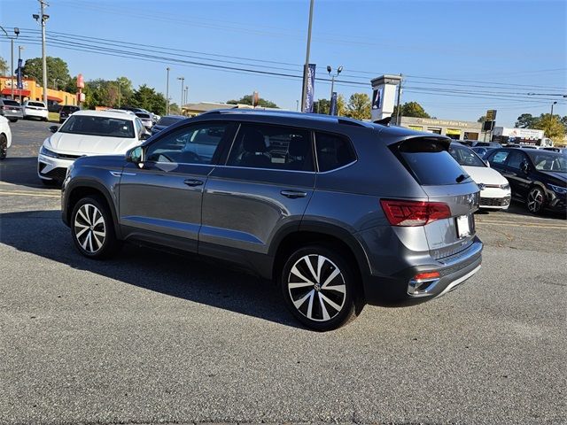 2024 Volkswagen Taos SE