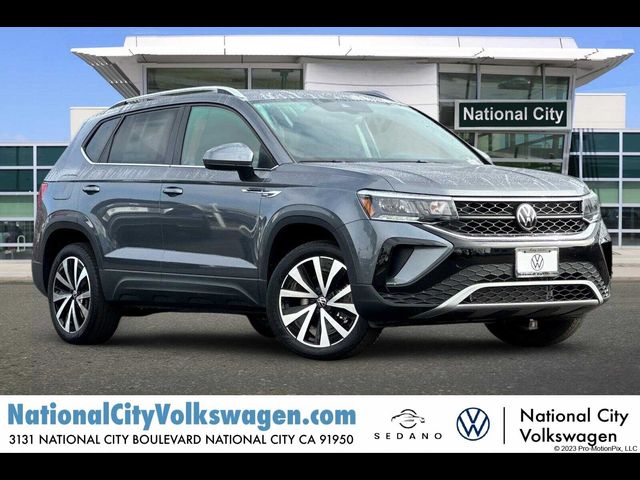 2024 Volkswagen Taos SE