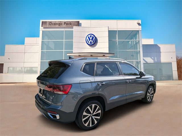 2024 Volkswagen Taos SE