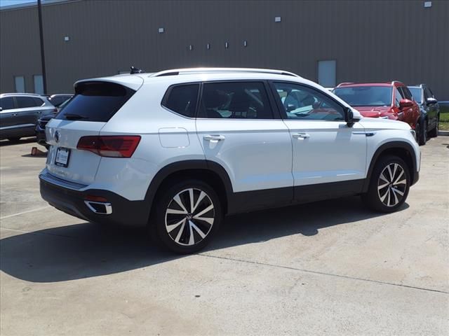 2024 Volkswagen Taos SE