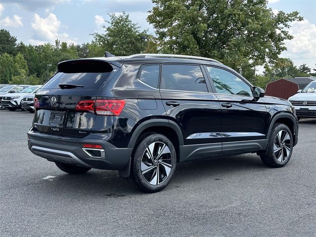 2024 Volkswagen Taos SE