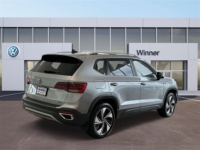 2024 Volkswagen Taos SE