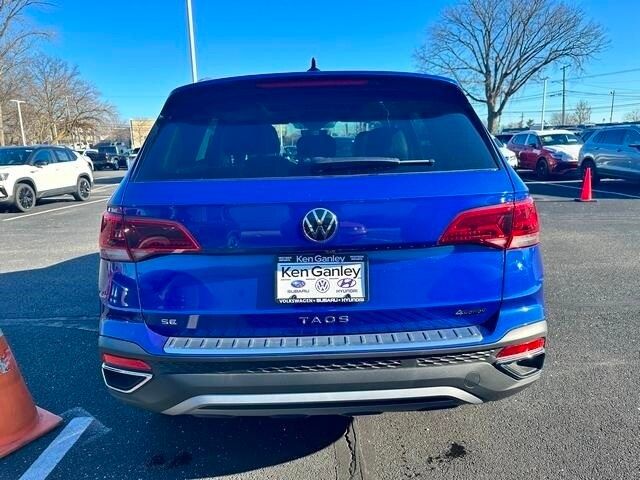 2024 Volkswagen Taos SE