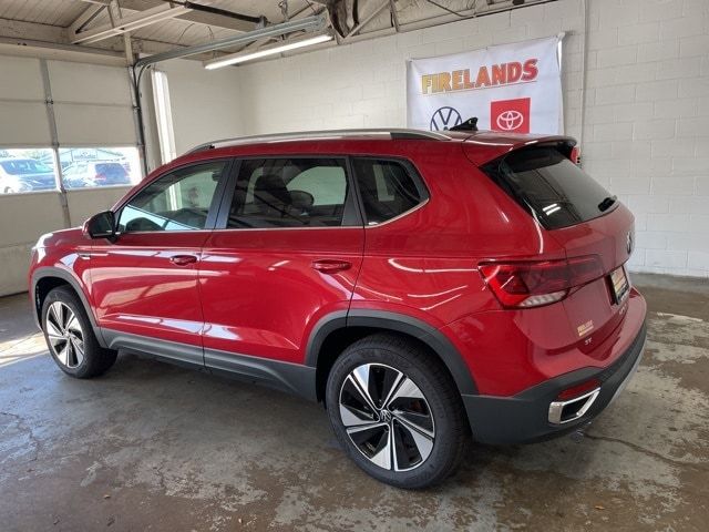 2024 Volkswagen Taos SE