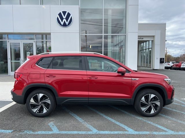 2024 Volkswagen Taos SE