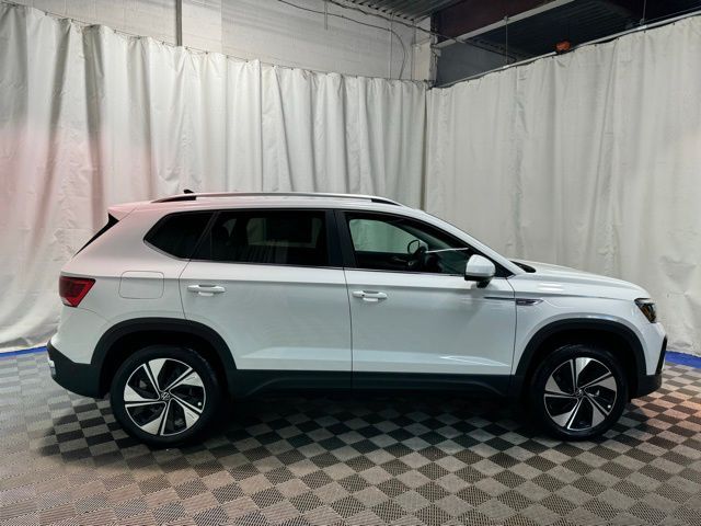 2024 Volkswagen Taos SE