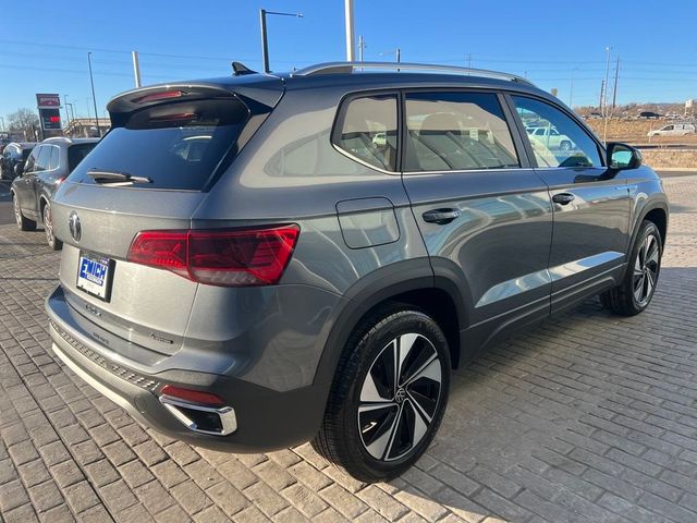 2024 Volkswagen Taos SE