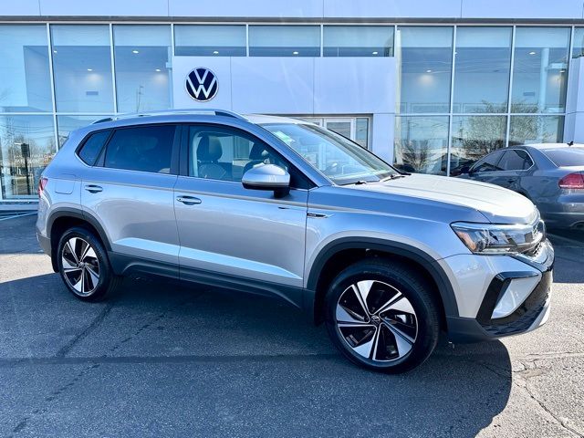 2024 Volkswagen Taos SE