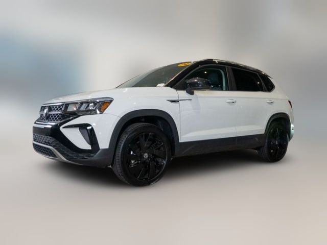2024 Volkswagen Taos SE