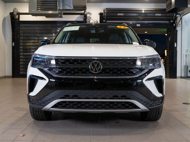 2024 Volkswagen Taos SE