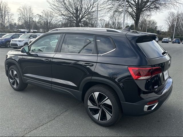 2024 Volkswagen Taos SE