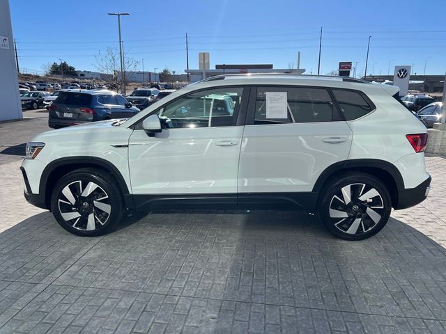 2024 Volkswagen Taos SEL