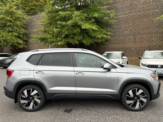 2024 Volkswagen Taos SEL