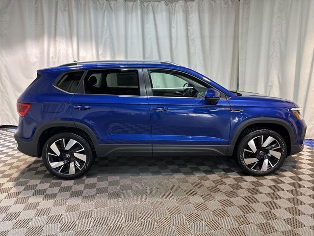 2024 Volkswagen Taos SEL