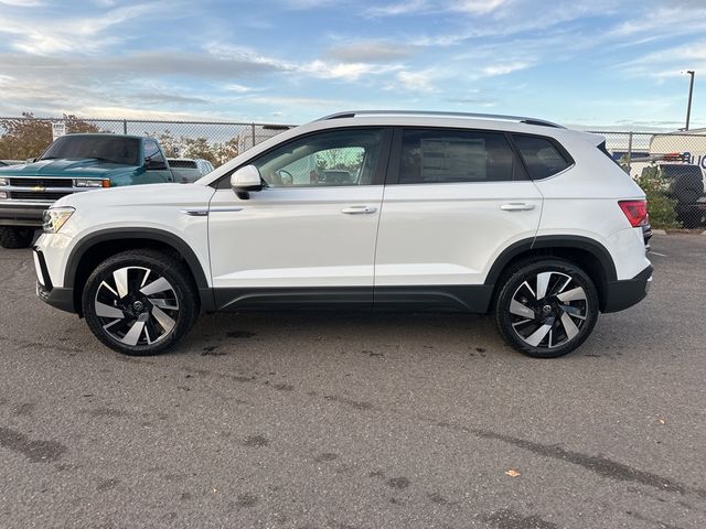 2024 Volkswagen Taos SEL