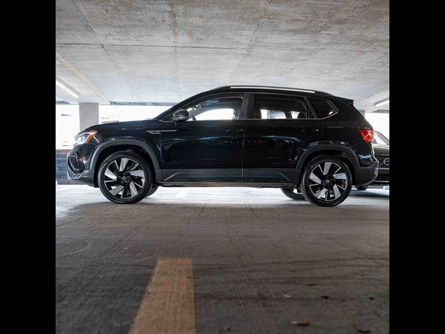 2024 Volkswagen Taos SEL