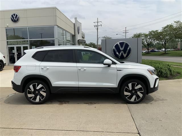 2024 Volkswagen Taos SEL