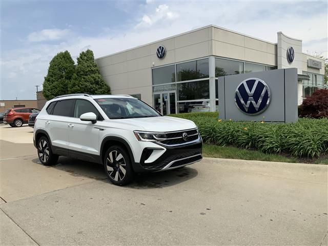 2024 Volkswagen Taos SEL