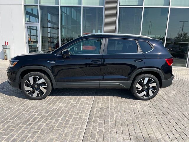 2024 Volkswagen Taos SEL