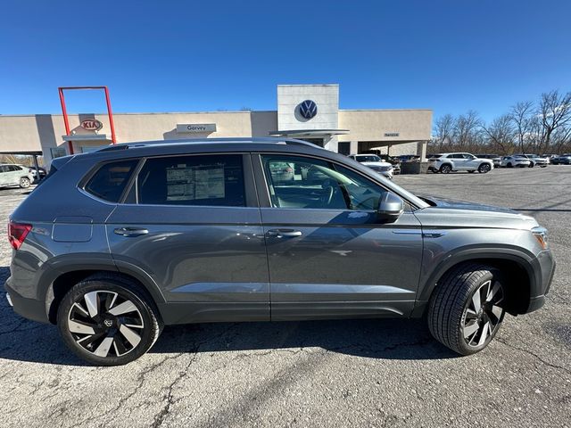 2024 Volkswagen Taos SEL