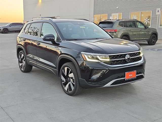 2024 Volkswagen Taos SEL