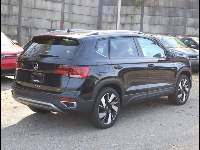 2024 Volkswagen Taos SEL